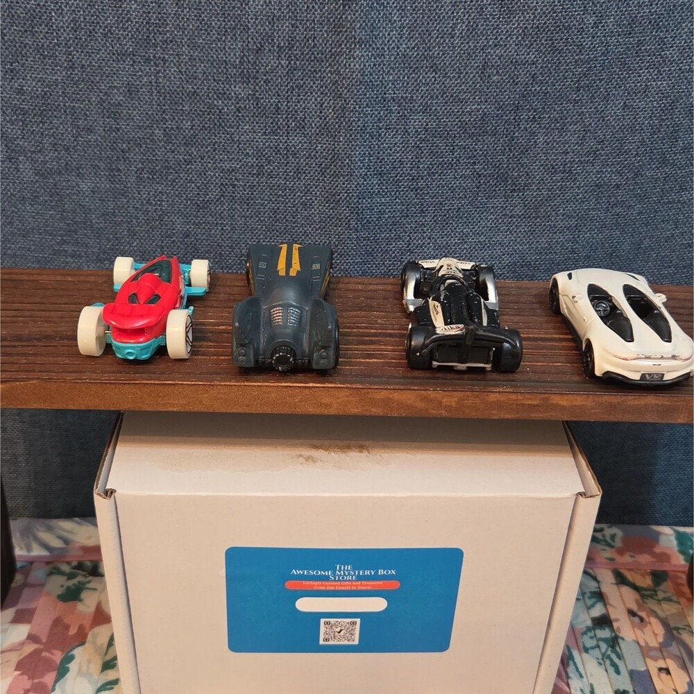 Hot Wheels Mixed Race Car Lot 4 Diecast - Picture 6 of 16